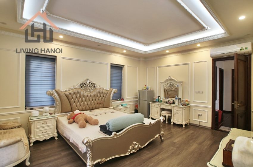 Gorgeous house available for rent in Vinhomes Riverside, Hanoi Gorgeous house available for rent in Vinhomes Riverside, Hanoi