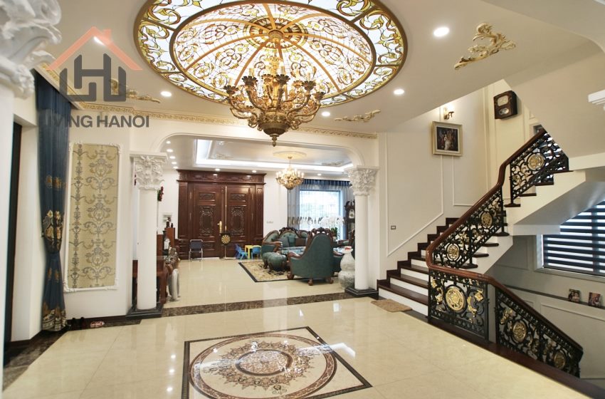 Gorgeous house available for rent in Vinhomes Riverside, Hanoi Gorgeous house available for rent in Vinhomes Riverside, Hanoi