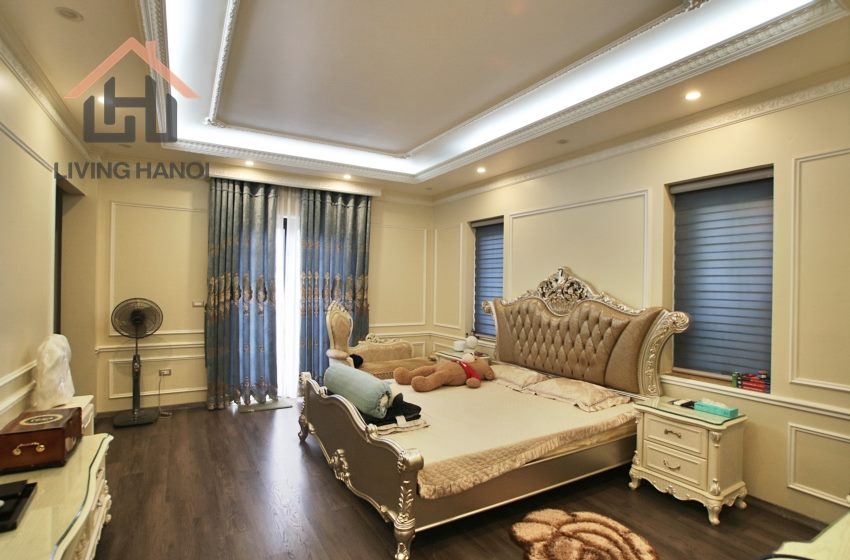 Gorgeous house available for rent in Vinhomes Riverside, Hanoi Gorgeous house available for rent in Vinhomes Riverside, Hanoi