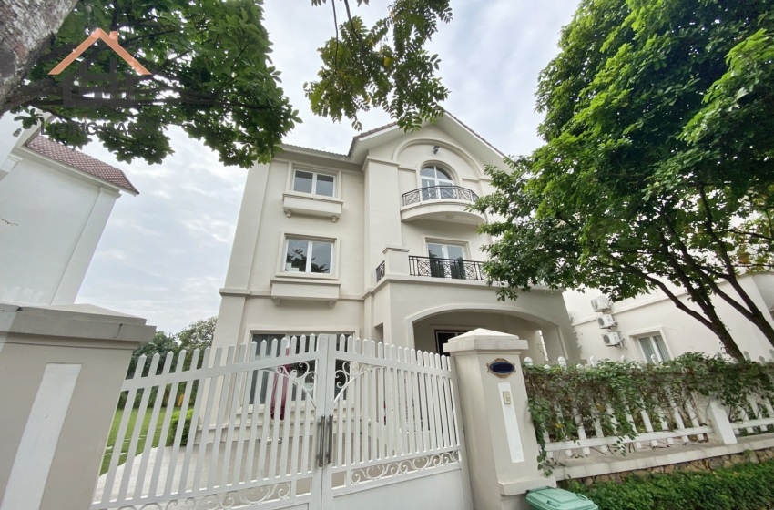 Harmony 03 bedroom house for rent in Vinhomes Riverside, Long Bien, Hanoi Harmony 03 bedroom house for rent in Vinhomes Riverside, Long Bien, Hanoi