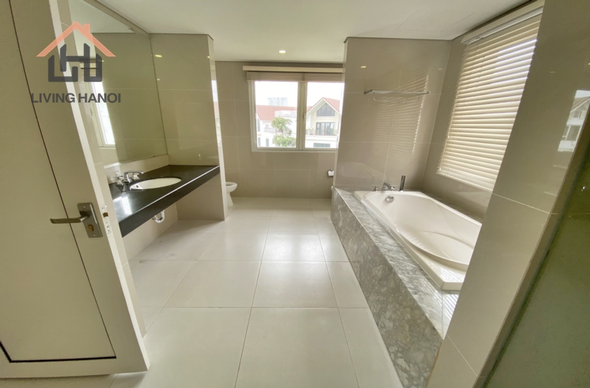 Harmony 03 bedroom house for rent in Vinhomes Riverside, Long Bien, Hanoi Harmony 03 bedroom house for rent in Vinhomes Riverside, Long Bien, Hanoi