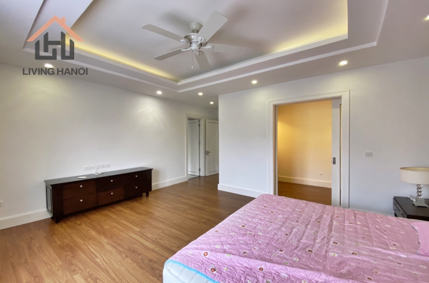 Harmony 03 bedroom house for rent in Vinhomes Riverside, Long Bien, Hanoi Harmony 03 bedroom house for rent in Vinhomes Riverside, Long Bien, Hanoi