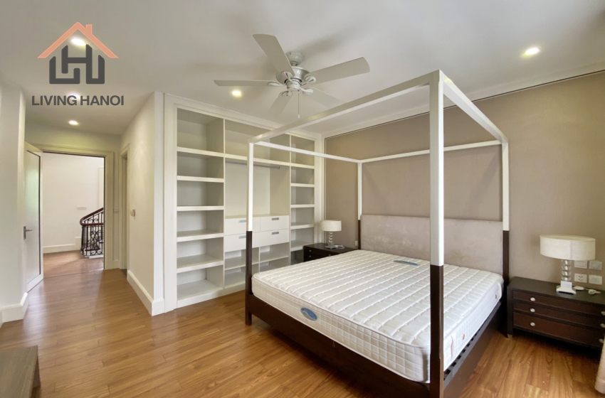 Harmony 03 bedroom house for rent in Vinhomes Riverside, Long Bien, Hanoi Harmony 03 bedroom house for rent in Vinhomes Riverside, Long Bien, Hanoi