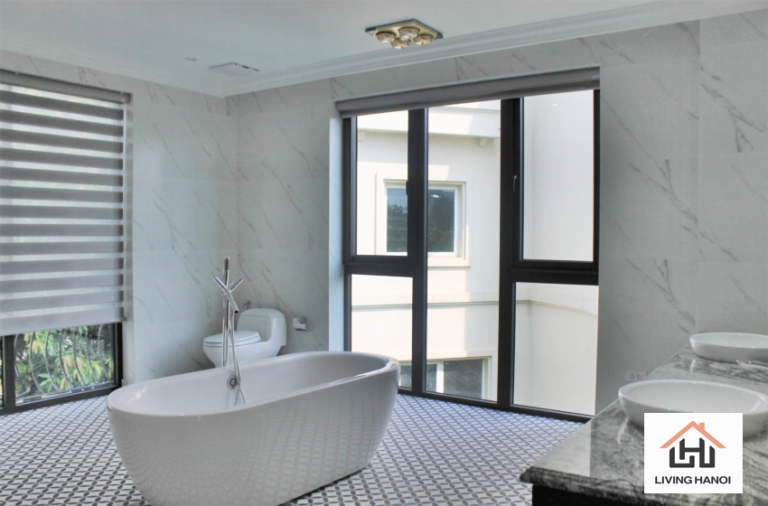 Harmony 04 bedroom house for rent in Vinhomes Riverside, Hanoi Harmony 04 bedroom house for rent in Vinhomes Riverside, Hanoi