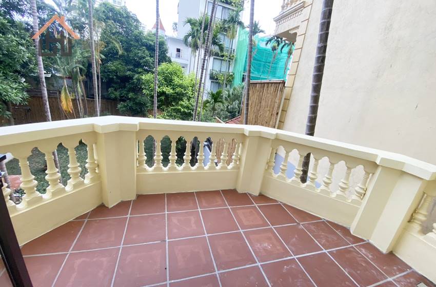 House with yard for rent with 5 bedrooms, Tay Ho, Hanoi House with yard for rent with 5 bedrooms, Tay Ho, Hanoi