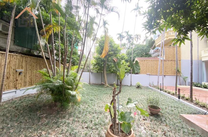 House with yard for rent with 5 bedrooms, Tay Ho, Hanoi House with yard for rent with 5 bedrooms, Tay Ho, Hanoi