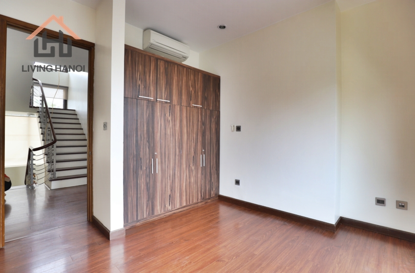 Huge villa with 5 beds for rent in Ciputra, Hanoi Huge villa with 5 beds for rent in Ciputra, Hanoi