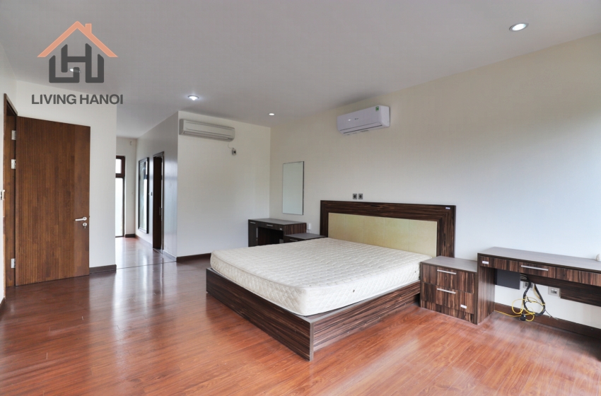 Huge villa with 5 beds for rent in Ciputra, Hanoi Huge villa with 5 beds for rent in Ciputra, Hanoi