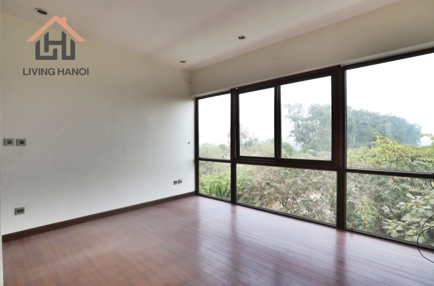 Huge villa with 5 beds for rent in Ciputra, Hanoi Huge villa with 5 beds for rent in Ciputra, Hanoi