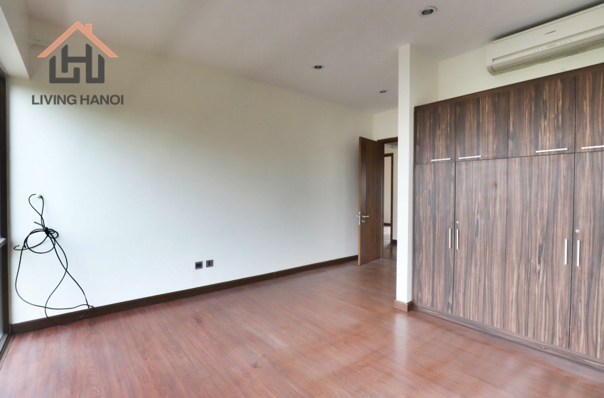 Huge villa with 5 beds for rent in Ciputra, Hanoi Huge villa with 5 beds for rent in Ciputra, Hanoi