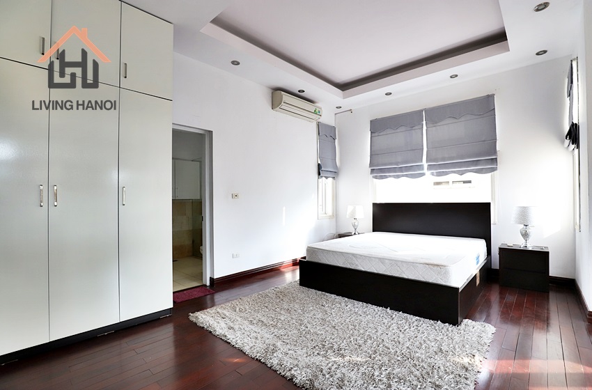 Lake-view four bedroom villa for rent in Tu Hoa, Tay Ho, Hanoi Lake-view four bedroom villa for rent in Tu Hoa, Tay Ho, Hanoi