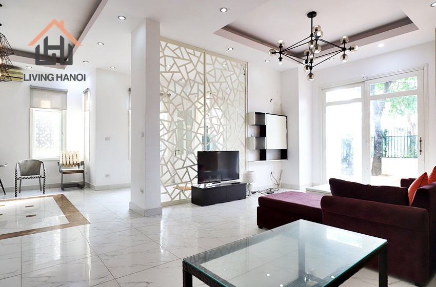 Lake-view four bedroom villa for rent in Tu Hoa, Tay Ho, Hanoi Lake-view four bedroom villa for rent in Tu Hoa, Tay Ho, Hanoi