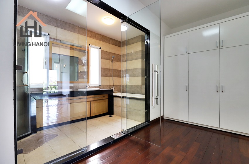 Lakefront villa with pool in Tay Ho, Hanoi Lakefront villa with pool in Tay Ho, Hanoi
