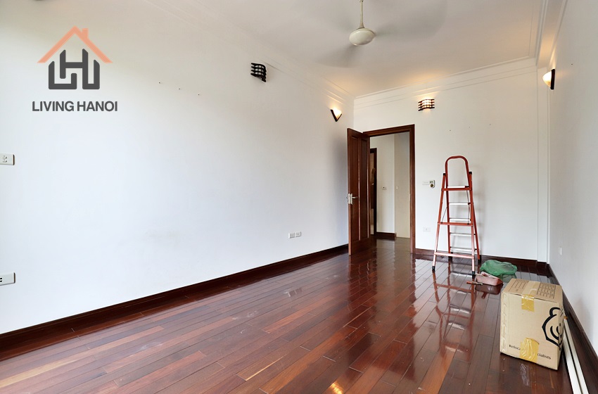 Lakefront villa with pool in Tay Ho, Hanoi Lakefront villa with pool in Tay Ho, Hanoi