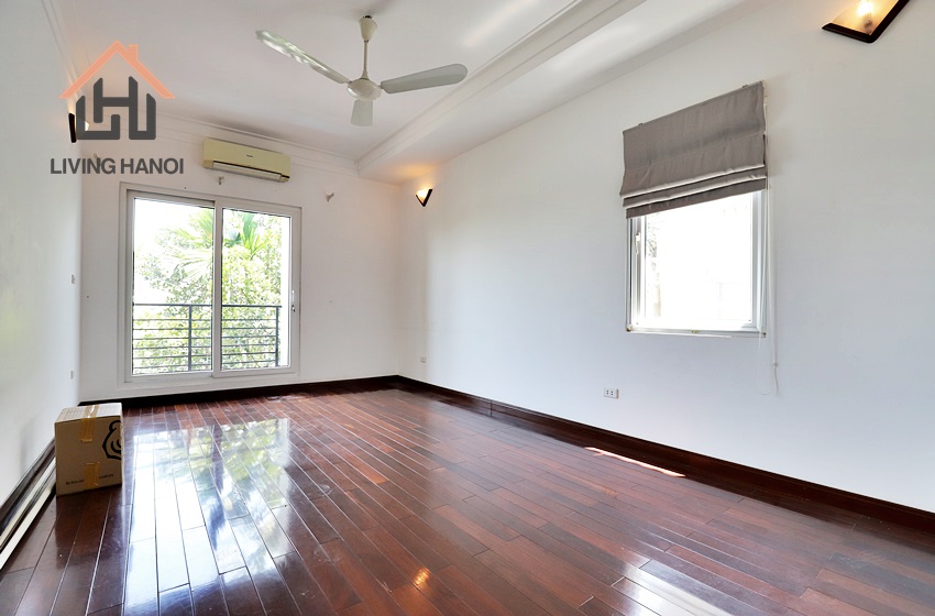 Lakefront villa with pool in Tay Ho, Hanoi Lakefront villa with pool in Tay Ho, Hanoi