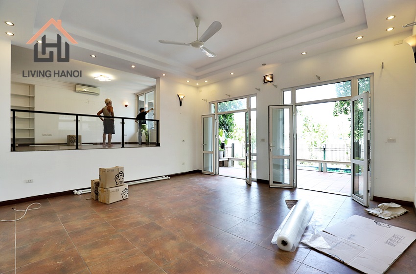 Lakefront villa with pool in Tay Ho, Hanoi Lakefront villa with pool in Tay Ho, Hanoi