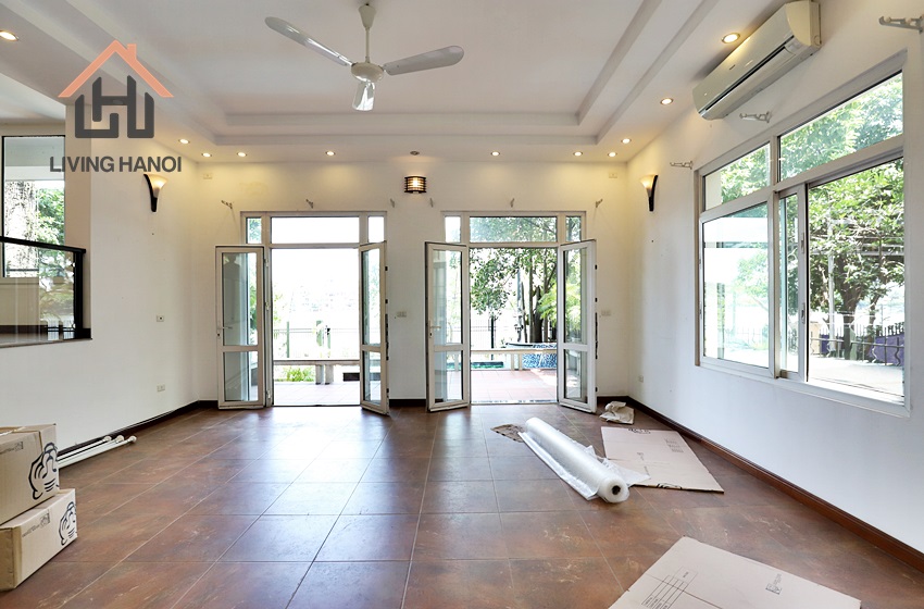 Lakefront villa with pool in Tay Ho, Hanoi Lakefront villa with pool in Tay Ho, Hanoi