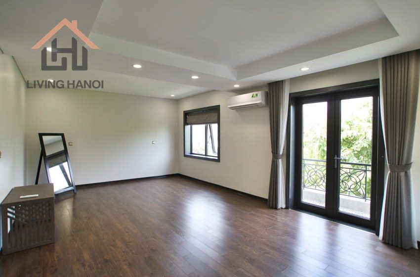 Modern villa for rent in Vinhomes Riverside, Long Bien District, Ha Noi Modern villa for rent in Vinhomes Riverside, Long Bien District, Ha Noi
