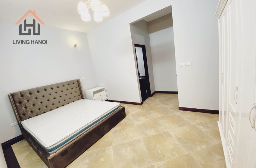 New house with yard near HCM museumin Ba Dinh, Ha Noi New house with yard near HCM museumin Ba Dinh, Ha Noi