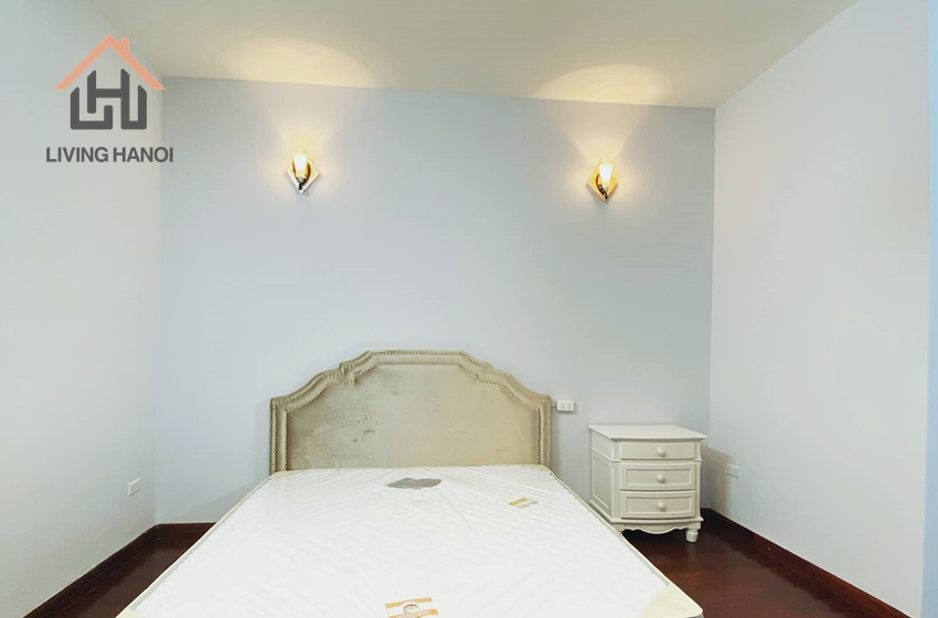 New house with yard near HCM museumin Ba Dinh, Ha Noi New house with yard near HCM museumin Ba Dinh, Ha Noi