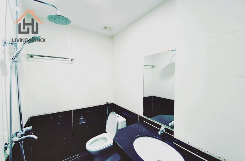 New house with yard near HCM museumin Ba Dinh, Ha Noi New house with yard near HCM museumin Ba Dinh, Ha Noi