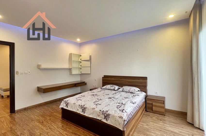 Nice and spacious villa for rent in Vinhomes Riverside, Long Bien District, Ha Noi Nice and spacious villa for rent in Vinhomes Riverside, Long Bien District, Ha Noi