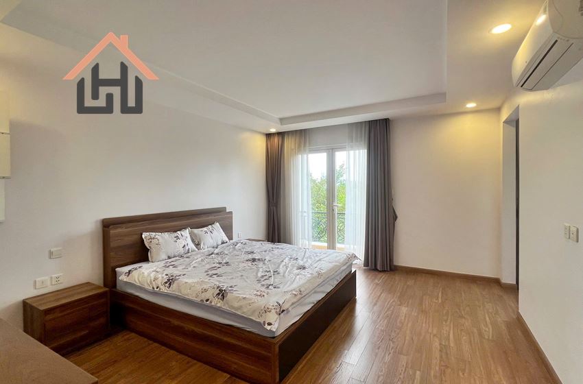 Nice and spacious villa for rent in Vinhomes Riverside, Long Bien District, Ha Noi Nice and spacious villa for rent in Vinhomes Riverside, Long Bien District, Ha Noi
