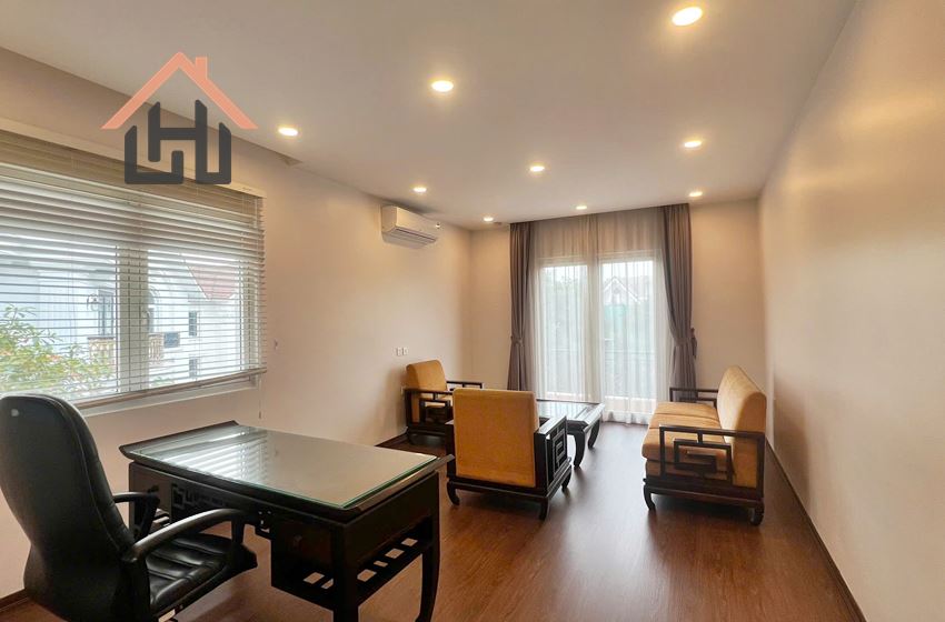 Nice and spacious villa for rent in Vinhomes Riverside, Long Bien District, Ha Noi Nice and spacious villa for rent in Vinhomes Riverside, Long Bien District, Ha Noi