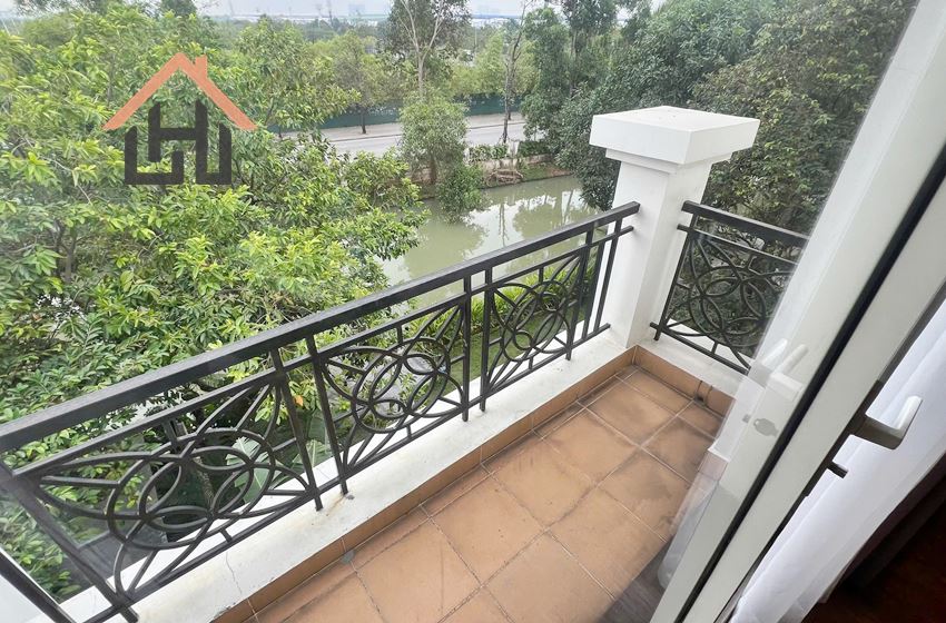 Nice and spacious villa for rent in Vinhomes Riverside, Long Bien District, Ha Noi Nice and spacious villa for rent in Vinhomes Riverside, Long Bien District, Ha Noi