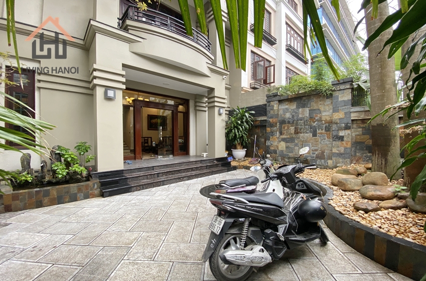 Rare house with 3 bedroom for rent in centre Ba Dinh, Hanoi Rare house with 3 bedroom for rent in centre Ba Dinh, Hanoi