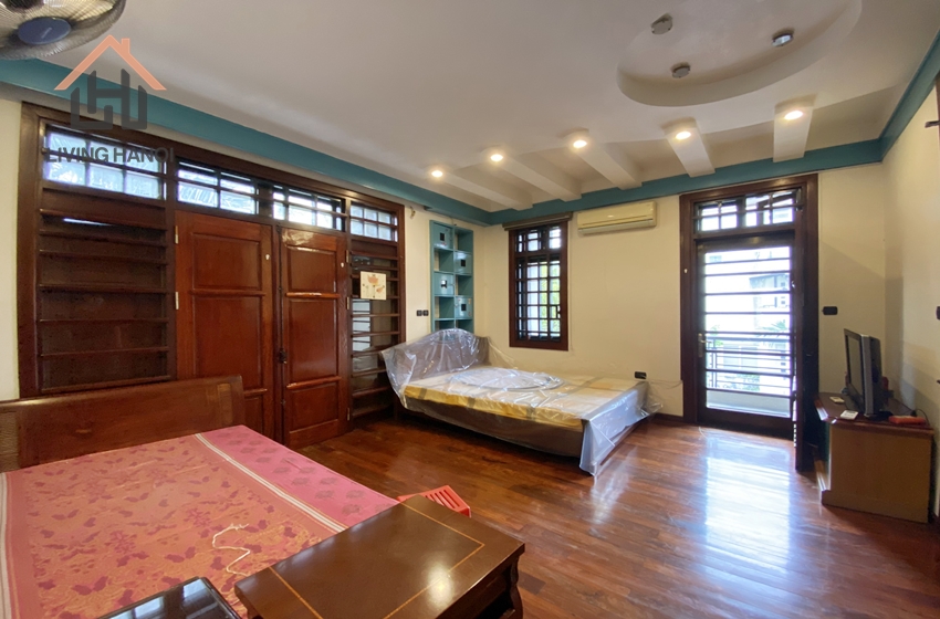 Rare house with 3 bedroom for rent in centre Ba Dinh, Hanoi Rare house with 3 bedroom for rent in centre Ba Dinh, Hanoi