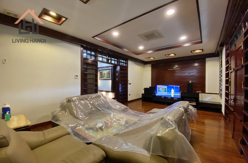 Rare house with 3 bedroom for rent in centre Ba Dinh, Hanoi Rare house with 3 bedroom for rent in centre Ba Dinh, Hanoi