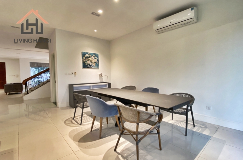 Riverview 4 bedroom villa for rent in Vinhomes Riverside, Hanoi Riverview 4 bedroom villa for rent in Vinhomes Riverside, Hanoi