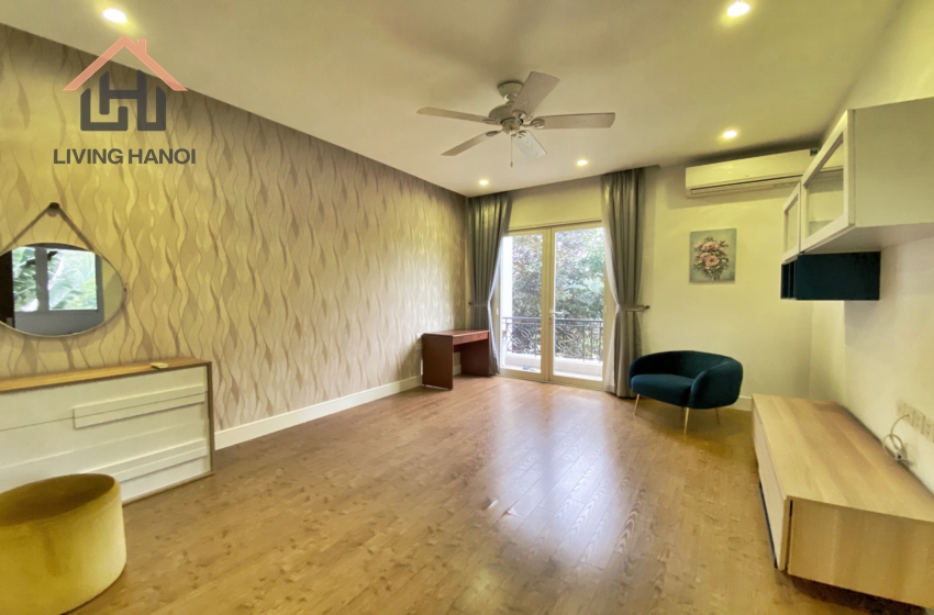 Riverview 4 bedroom villa for rent in Vinhomes Riverside, Hanoi Riverview 4 bedroom villa for rent in Vinhomes Riverside, Hanoi