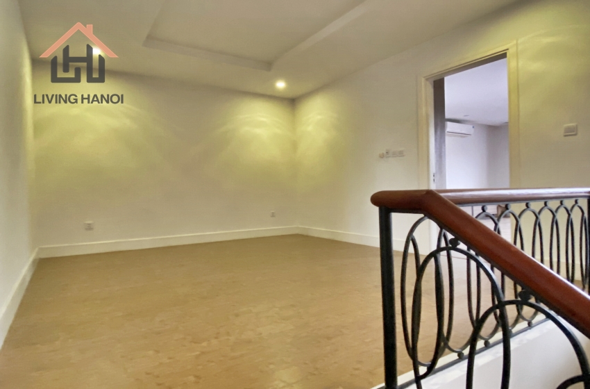 Riverview 4 bedroom villa for rent in Vinhomes Riverside, Hanoi Riverview 4 bedroom villa for rent in Vinhomes Riverside, Hanoi