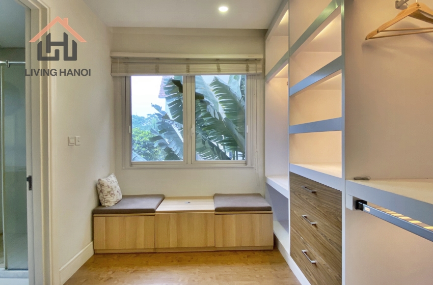 Riverview 4 bedroom villa for rent in Vinhomes Riverside, Hanoi Riverview 4 bedroom villa for rent in Vinhomes Riverside, Hanoi