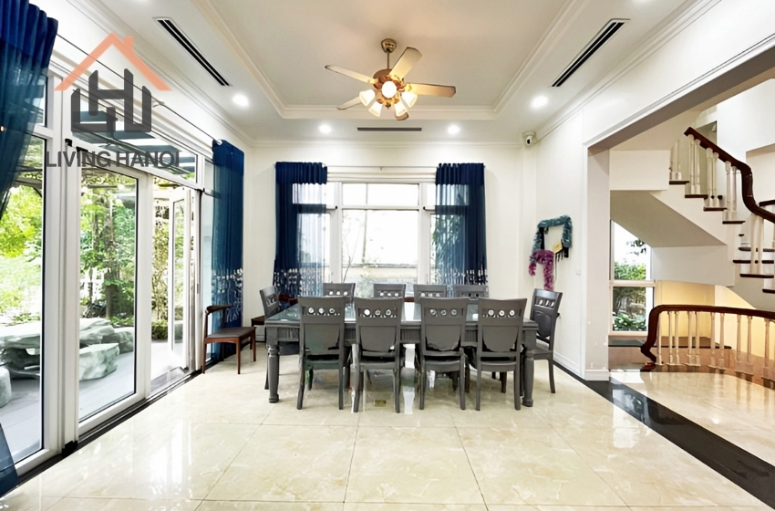 Spacious 04 bedroom house for rent in Vinhomes Riverside, Long Bien, Hanoi Spacious 04 bedroom house for rent in Vinhomes Riverside, Long Bien, Hanoi