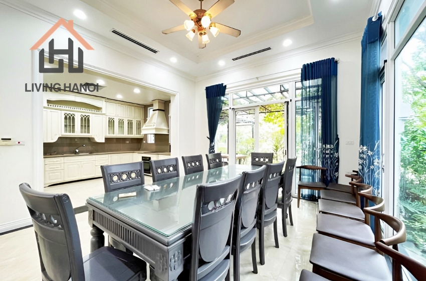 Spacious 04 bedroom house for rent in Vinhomes Riverside, Long Bien, Hanoi Spacious 04 bedroom house for rent in Vinhomes Riverside, Long Bien, Hanoi