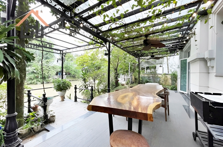Spacious 04 bedroom house for rent in Vinhomes Riverside, Long Bien, Hanoi Spacious 04 bedroom house for rent in Vinhomes Riverside, Long Bien, Hanoi