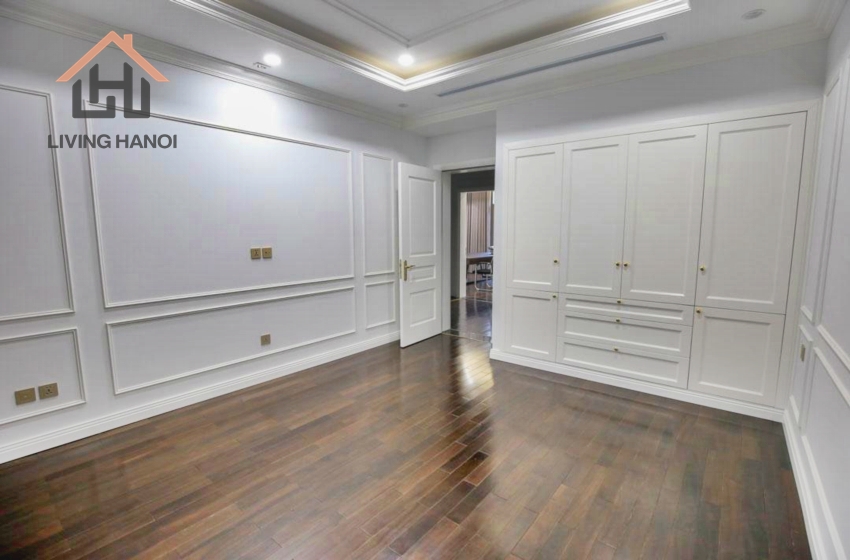 Spacious 05 bedroom house available for rent in Vinhomes Harmony, Hanoi Spacious 05 bedroom house available for rent in Vinhomes Harmony, Hanoi