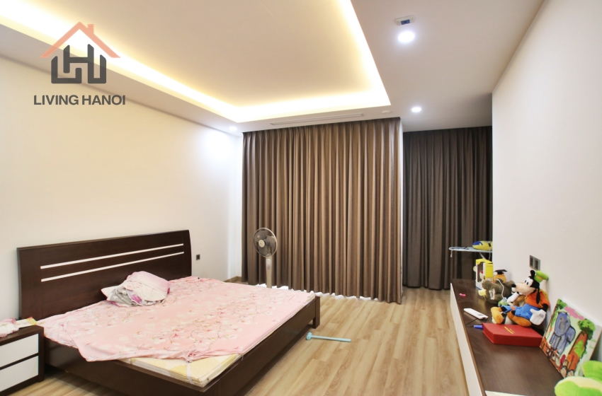 Spacious 05 bedroom house available for rent in Vinhomes Harmony, Hanoi Spacious 05 bedroom house available for rent in Vinhomes Harmony, Hanoi