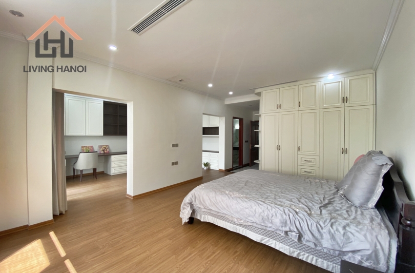 Spacious 4 bedroom house for rent in Vinhomes Harmony, Hanoi Spacious 4 bedroom house for rent in Vinhomes Harmony, Hanoi
