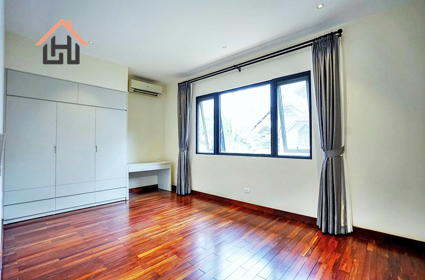 Spacious villa 04 bedrooms with swimmingpool in Tay Ho, Hanoi Spacious villa 04 bedrooms with swimmingpool in Tay Ho, Hanoi