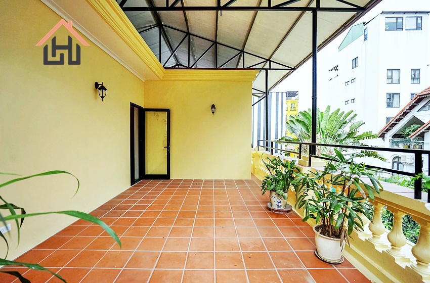 Spacious villa 04 bedrooms with swimmingpool in Tay Ho, Hanoi Spacious villa 04 bedrooms with swimmingpool in Tay Ho, Hanoi