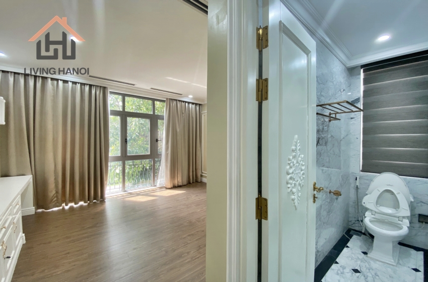 Spacious villa for rent with huge yard in Vinhomes Harmony, Hanoi Spacious villa for rent with huge yard in Vinhomes Harmony, Hanoi