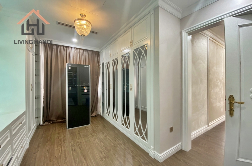 Spacious villa for rent with huge yard in Vinhomes Harmony, Hanoi Spacious villa for rent with huge yard in Vinhomes Harmony, Hanoi