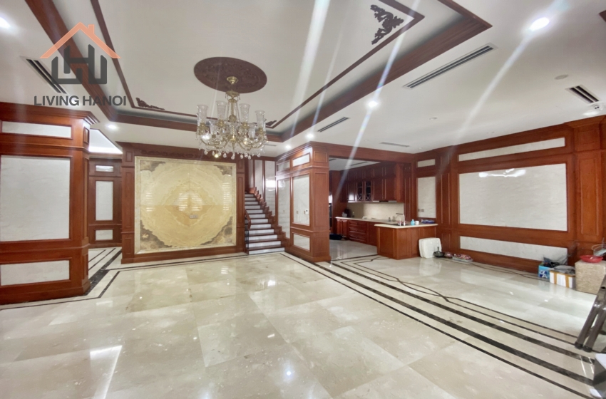 Spacious villa for rent with huge yard in Vinhomes Harmony, Hanoi Spacious villa for rent with huge yard in Vinhomes Harmony, Hanoi