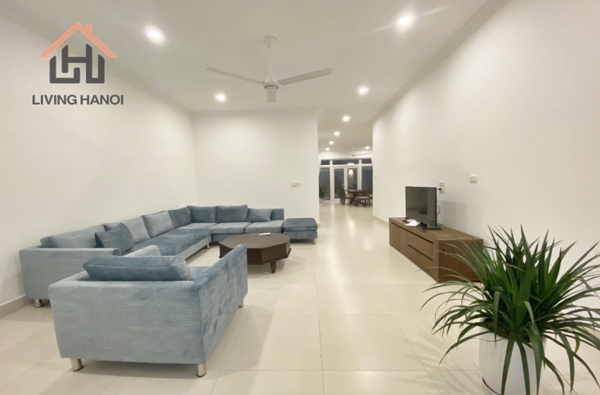 Spacious villa with 5 bedrooms for rent in Ciputra, Hanoi Spacious villa with 5 bedrooms for rent in Ciputra, Hanoi