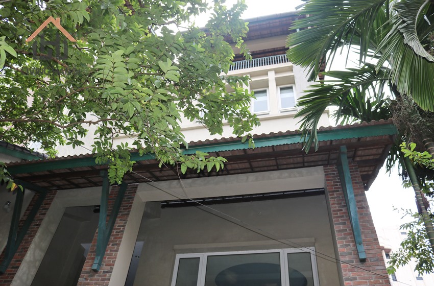Spacious villa with swimming pool for rent in Tay Ho, Hanoi Spacious villa with swimming pool for rent in Tay Ho, Hanoi