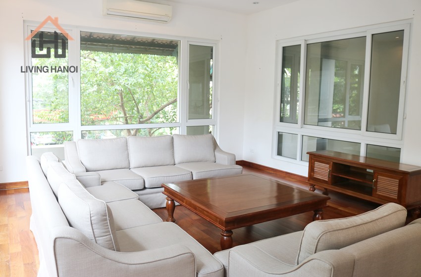 Spacious villa with swimming pool for rent in Tay Ho, Hanoi Spacious villa with swimming pool for rent in Tay Ho, Hanoi